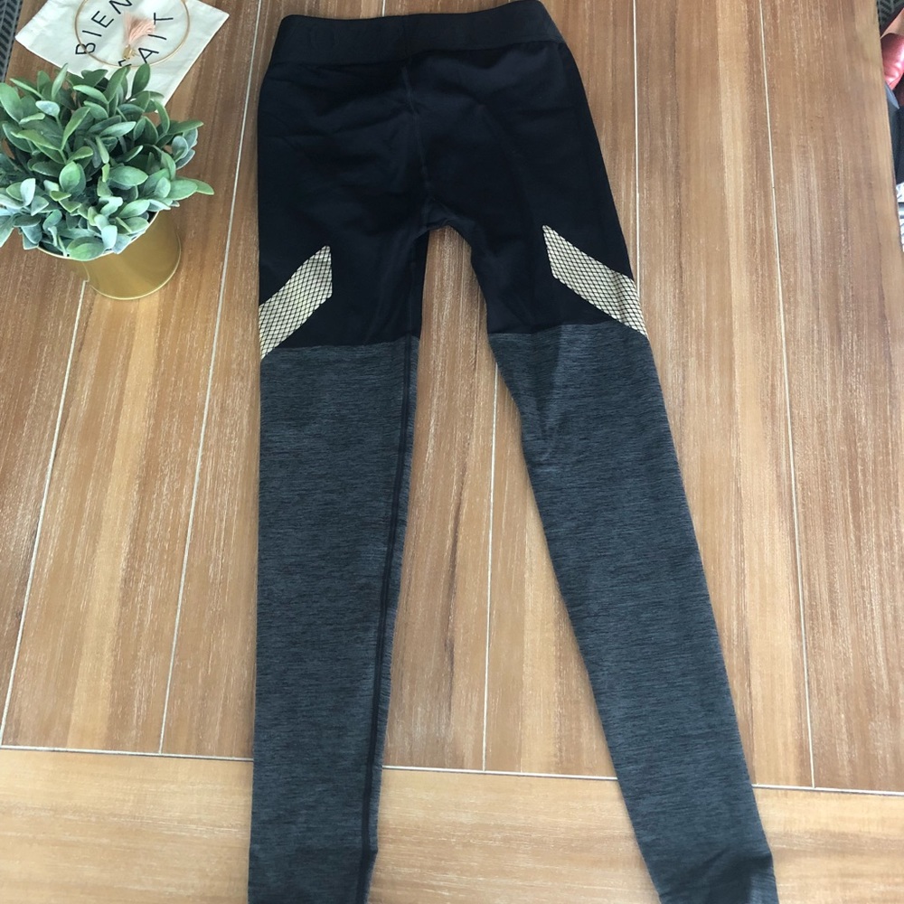 H&M athletic tights size S